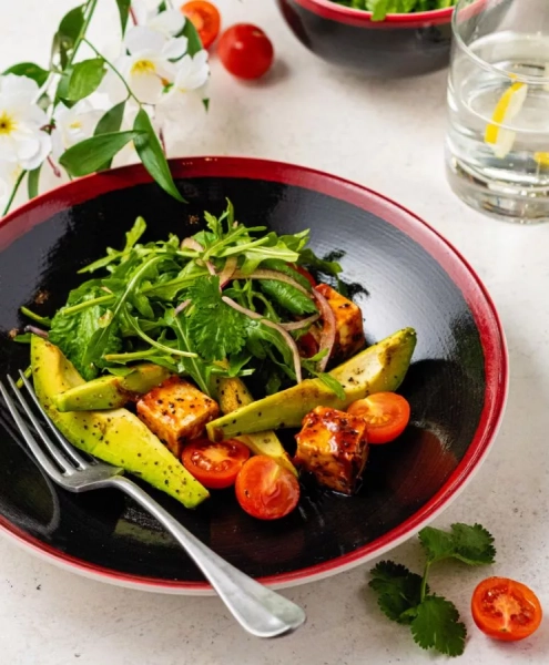 «Авокадо хот» с тофу и перечным соусом